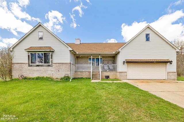 front view picture of 8250 Hannan Road, Wayne, MI. 48184