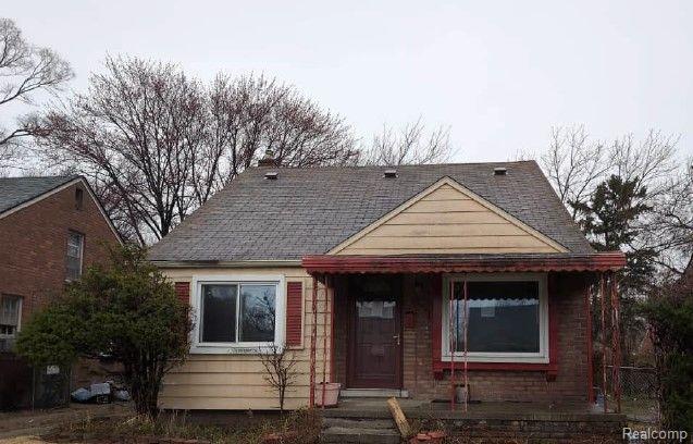 front view picture of 19480 Edinborough Road, Detroit, MI. 48219