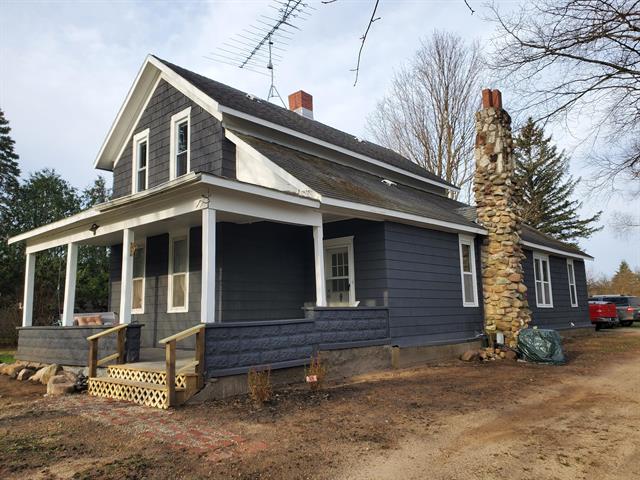 front view picture of 761 S Roth Street, Reed City, MI. 49677