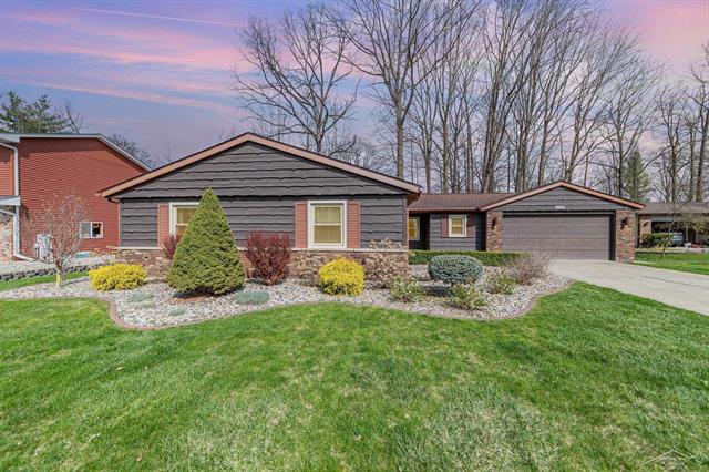 front view picture of 5138 Mangrove Drive, Saginaw, MI. 48603