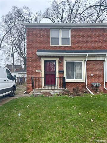 front view picture of 19483 Meyers Road, Detroit, MI. 48235