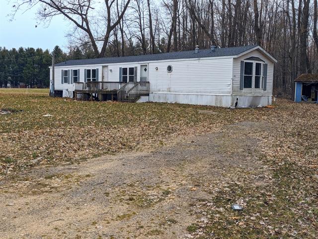 front view picture of 1780 Tribble Trail, Ionia, MI. 48834