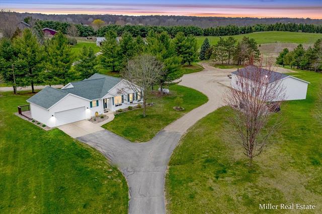 front view picture of 4298 Heath Road, Hastings, MI. 49058