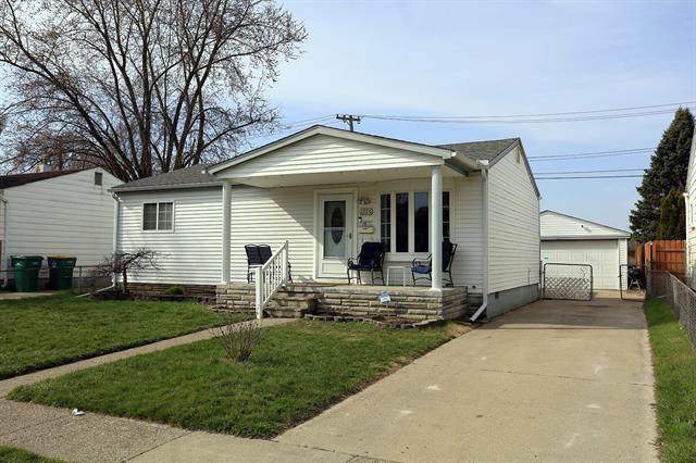 front view picture of 1295 Commonwealth Avenue, Ypsilanti, MI. 48198