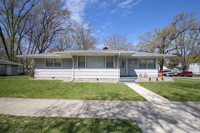 front view picture of 1010 Salem Avenue, Benton Harbor, MI. 49022