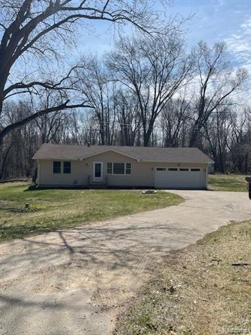 front view picture of 17985 Waterloo Road, Chelsea, MI. 48118