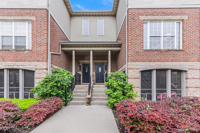 front view picture of 4311 Miracles Boulevard, Detroit, MI. 48201