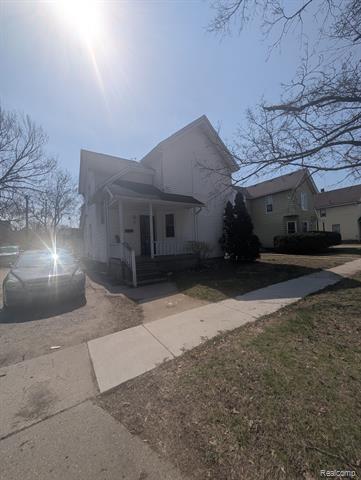 front view picture of 620 E 2Nd Street, Flint, MI. 48503