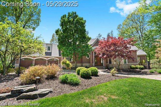 front view picture of 4563 Haverhill Ct, Commerce Township, MI. 48382