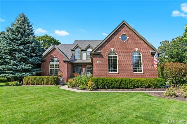 front view picture of 3226 Estate View Ct, Commerce Township, MI. 48382
