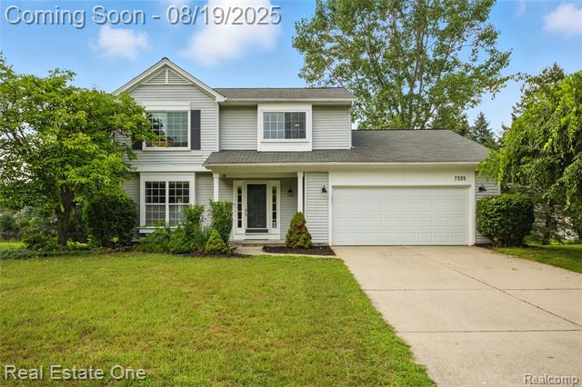 front view picture of 7335 Willow Oak Dr, West Bloomfield, MI. 48324