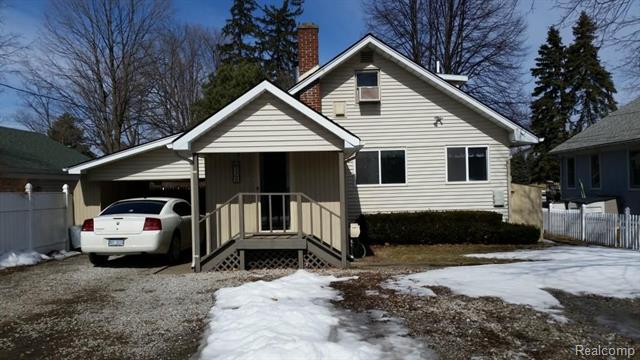 front view picture of 3260 Maplecroft St, West Bloomfield, MI. 48324