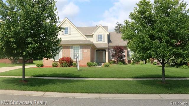 front view picture of 2064 Warbler Ct, Commerce Township, MI. 48382