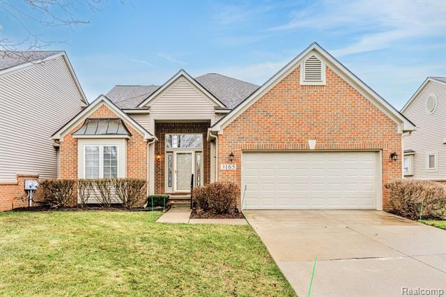front view picture of 3165 Lacosta Ct, Commerce Township, MI. 48382