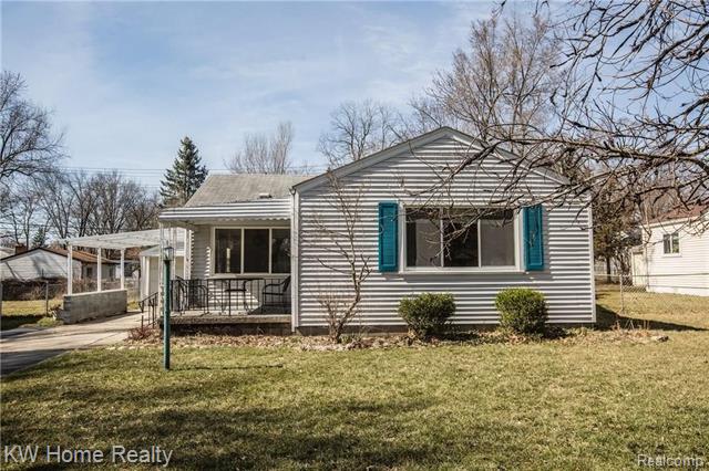front view picture of 1644 Marylestone Dr, West Bloomfield, MI. 48324