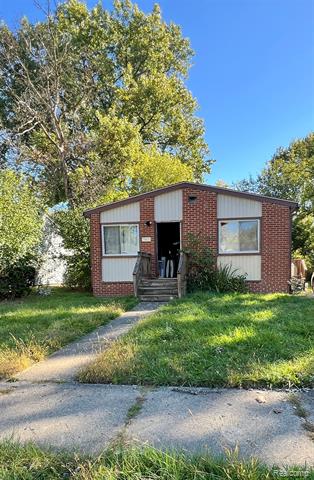 front view picture of 567 Highland Ave, Pontiac, MI. 48341