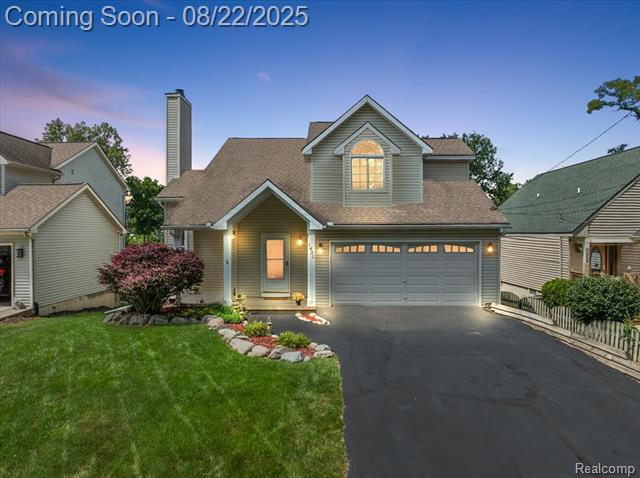 front view picture of 1420 Otter Ave, Waterford, MI. 48328