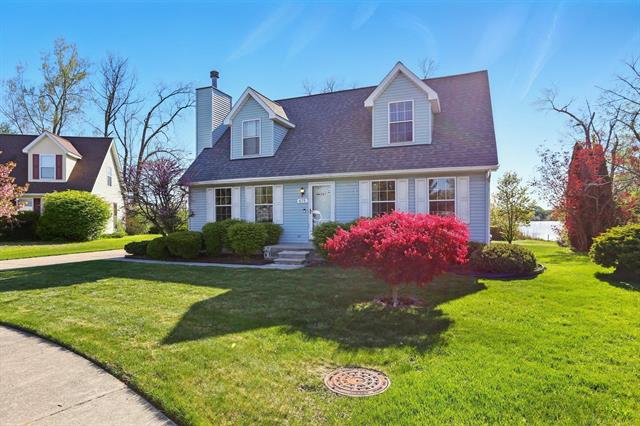 front view picture of 875 Barren Oaks Dr, Pontiac, MI. 48341