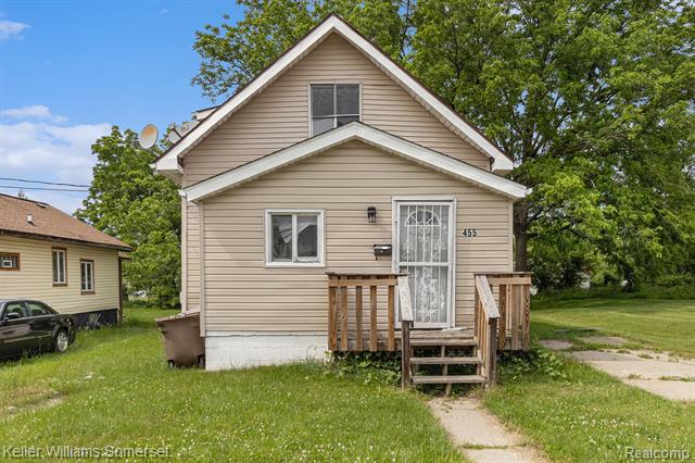 front view picture of 455 Irwin Ave, Pontiac, MI. 48341