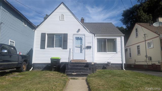 front view picture of 489 Central Ave, Pontiac, MI. 48341