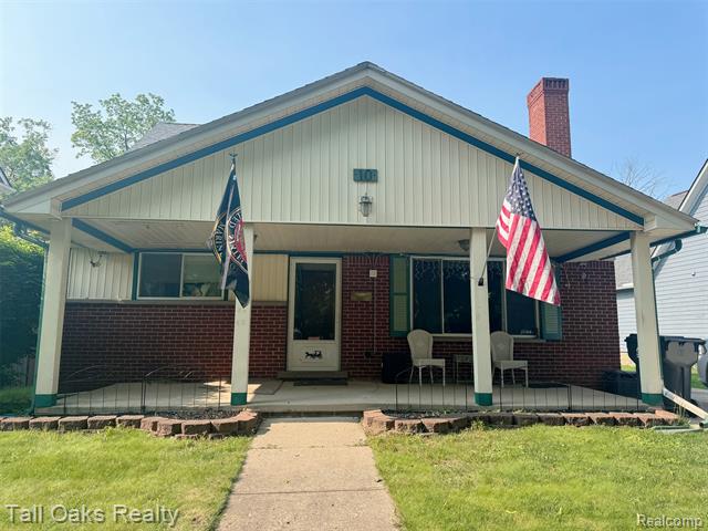 front view picture of 10 Wenonah Dr, Pontiac, MI. 48341