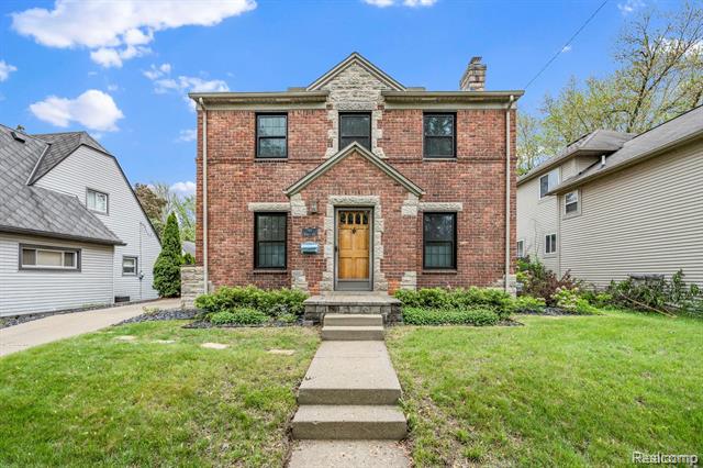 front view picture of 99 Wenonah Dr, Pontiac, MI. 48341
