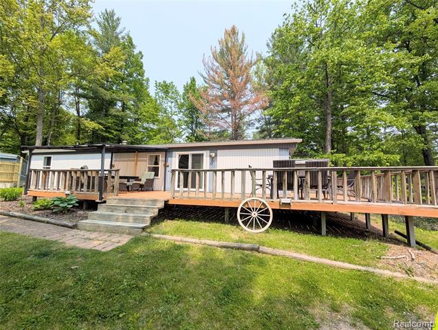 front view picture of 3730 Pinelands Road, Gladwin, MI. 48624