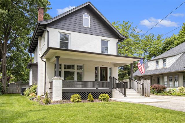 front view picture of 2338 Glenwood Drive, Kalamazoo, MI. 49008