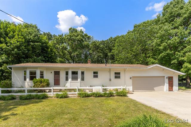 front view picture of 6733 Knollcrest Street Ne, Rockford, MI. 49341
