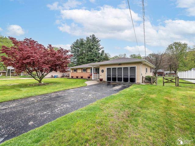 front view picture of 1103 Birchwood Drive, Temperance, MI. 48182