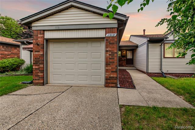 front view picture of 11919 Ina Drive, Sterling Heights, MI. 48312