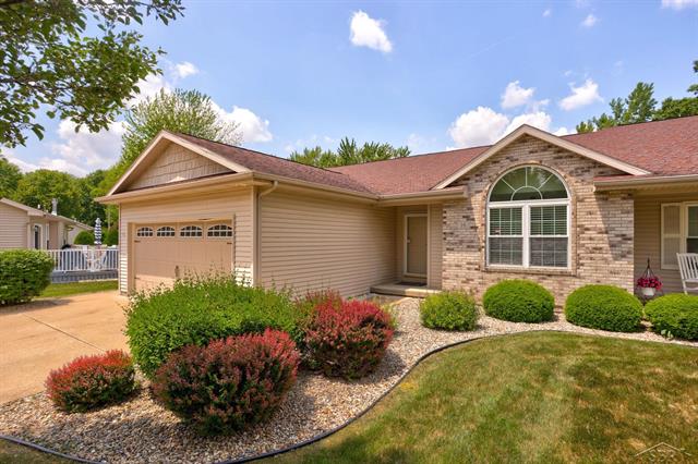 front view picture of 16 Rose Cottage Lane, Saginaw, MI. 48609