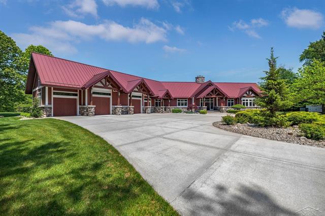 front view picture of 199 E Brooks Road, Midland, MI. 48640