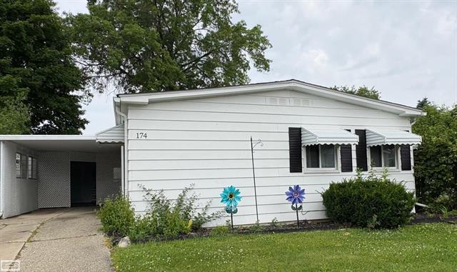 front view picture of 174 Flicker Street, Rochester, MI. 48309