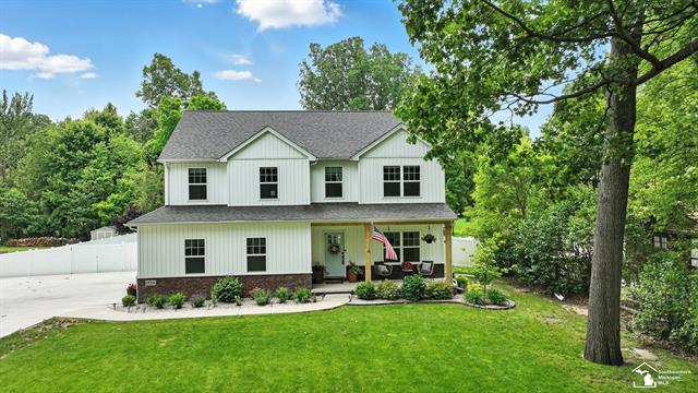 front view picture of 1725 Smith Road, Temperance, MI. 48182