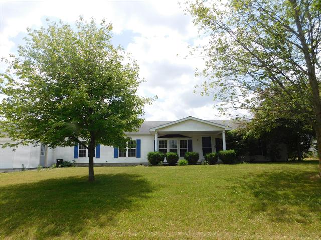 front view picture of 1240 Abbey Lane, Mount Pleasant, MI. 48858
