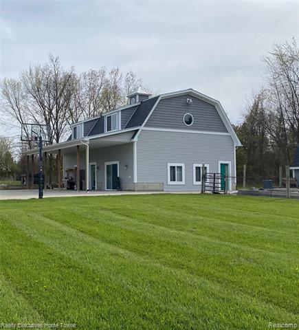 front view picture of 7380 Burpee Road, Grand Blanc, MI. 48439