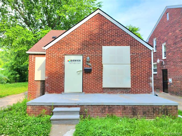 front view picture of 11038 Whitehill Street, Detroit, MI. 48224