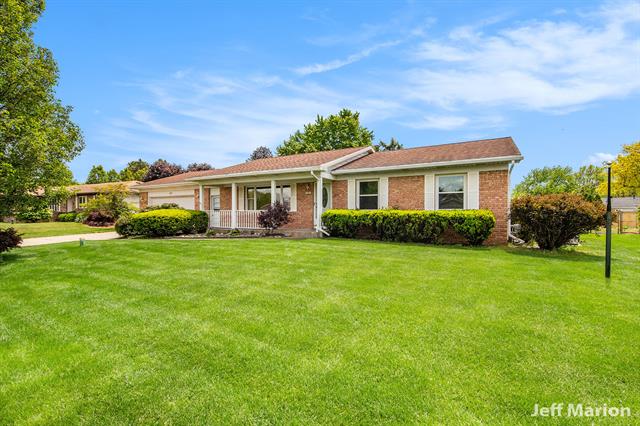 front view picture of 109 Holiday Drive, Ionia, MI. 48846