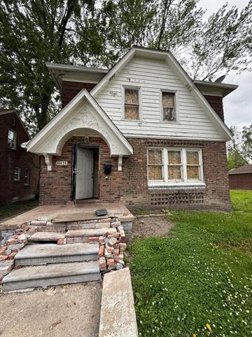front view picture of 15475 Coyle Street, Detroit, MI. 48227