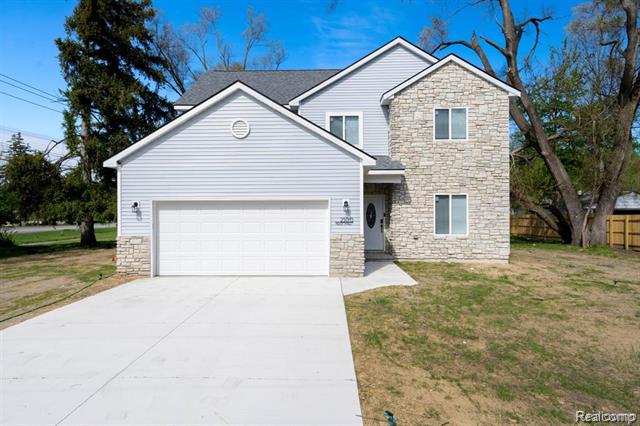 front view picture of 23013 Helen, Southfield, MI. 48033