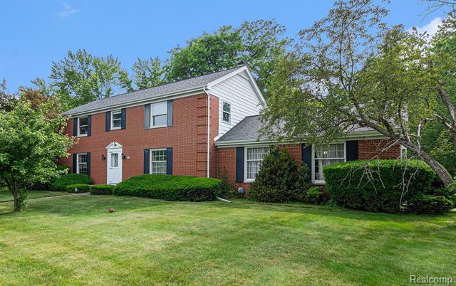 front view picture of 8276 Appleway Drive, Grand Blanc, MI. 48439