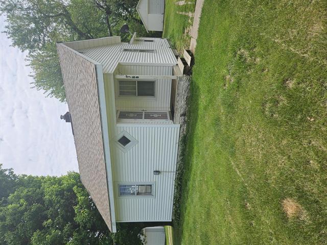 front view picture of 2759 Riverside Road, Benton Harbor, MI. 49022