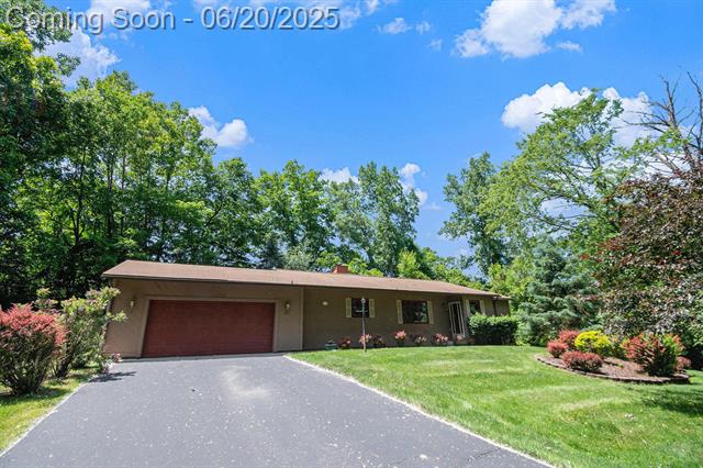 front view picture of 4104 Rurik Drive, Howell, MI. 48843