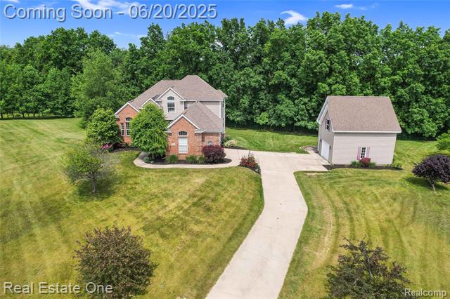 front view picture of 9806 Goldfinch Court, Saline, MI. 48176