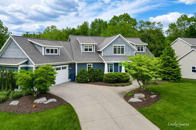 front view picture of 14921 Creek Edge Drive, Holland, MI. 49424
