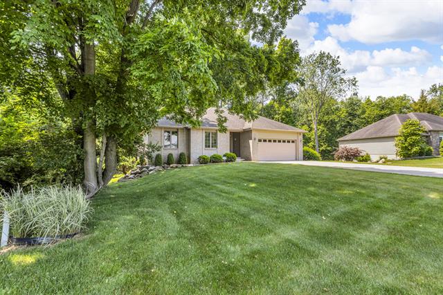 front view picture of 1817 Wandering Creek Drive, Jackson, MI. 49201
