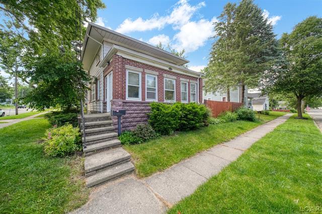 front view picture of 428 Elm Street Street, Adrian, MI. 49221