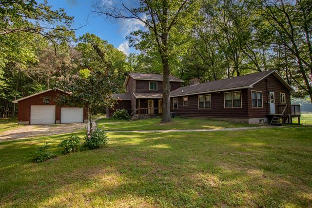 front view picture of 5774 N Wayne Avenue, Pentwater, MI. 49449