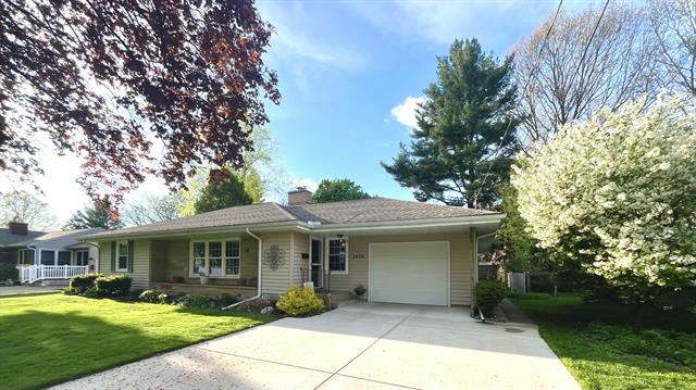 front view picture of 3428 Canterburty Avenue, Kalamazoo, MI. 49006